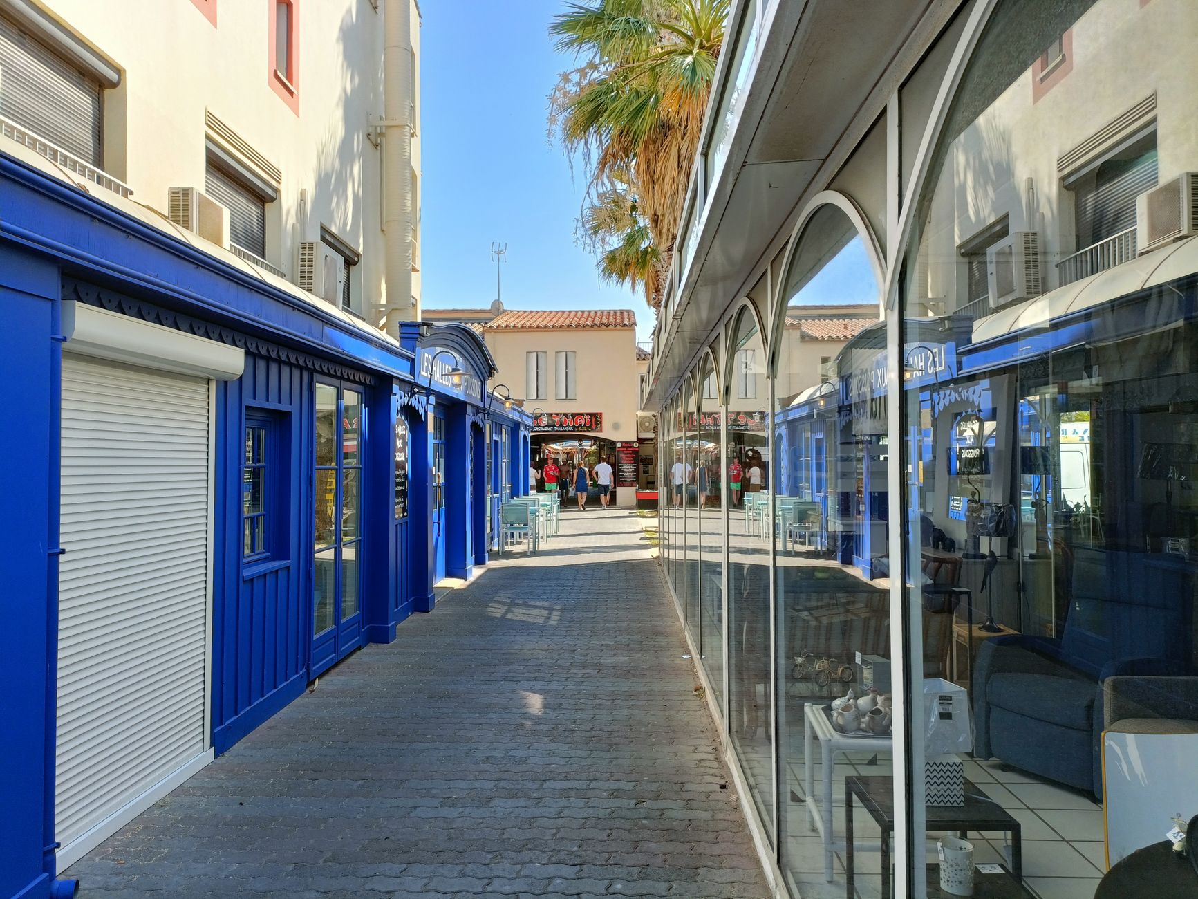 Agence immobilière commerciale équipe à Amiens